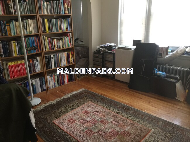 Foto del edificio - 349 Pleasant St