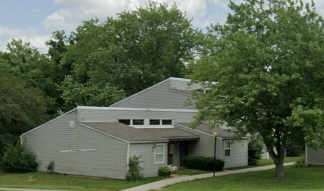 Foto del edificio - 11 Cecilia Drive-#11