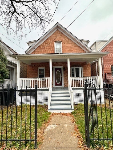 Primary Photo - 3039 N Honore St