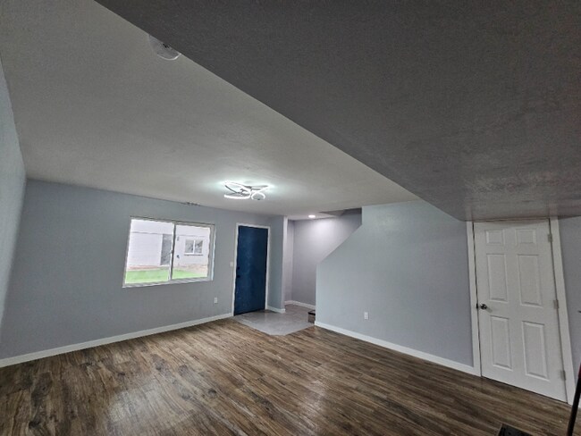 Foto del edificio - 806 Yucca Dr