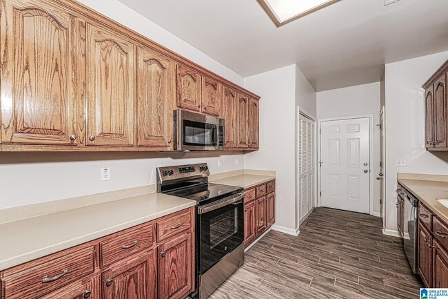 Foto del edificio - 140 Camellia Ln