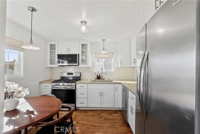 Building Photo - 725 N Bandini St