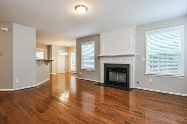 Building Photo - 5008 Cupine Ct