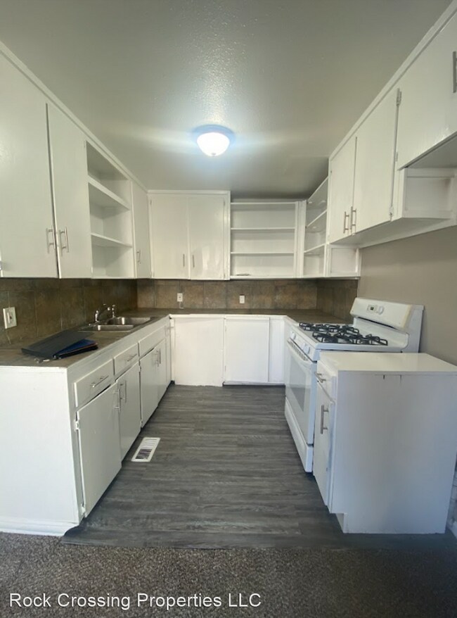 Foto del edificio - 4 br, 1 bath House - 419 E. Jarman
