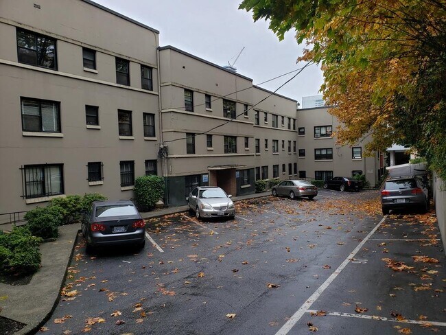 Building Photo - Bay Ridge Court - 2 bedrooms