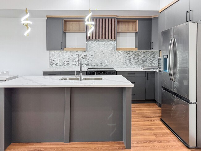 Photo du bâtiment - 130 Hawks Ridge Blvd NW