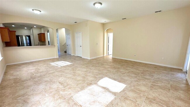 Building Photo - 1602 Tail Feather Dr