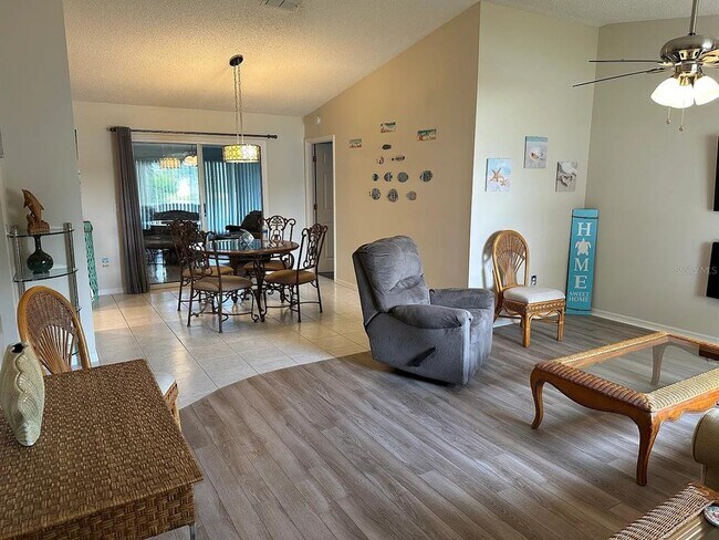 Foto del edificio - 17808 SE 107th Terrace