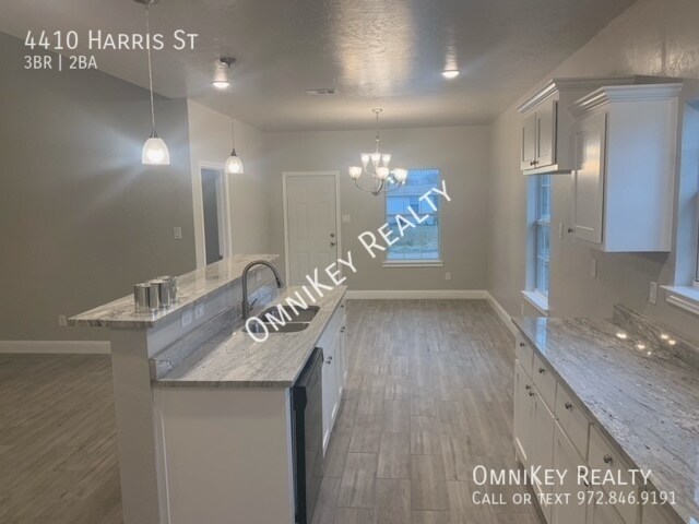 Foto del edificio - 4410 W Harris St