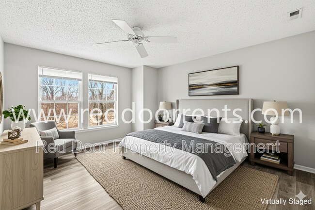 Foto del edificio - 2249 Collins Way