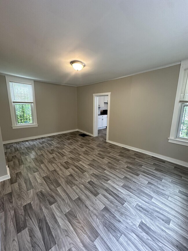 Foto del edificio - 3828 E 11th St