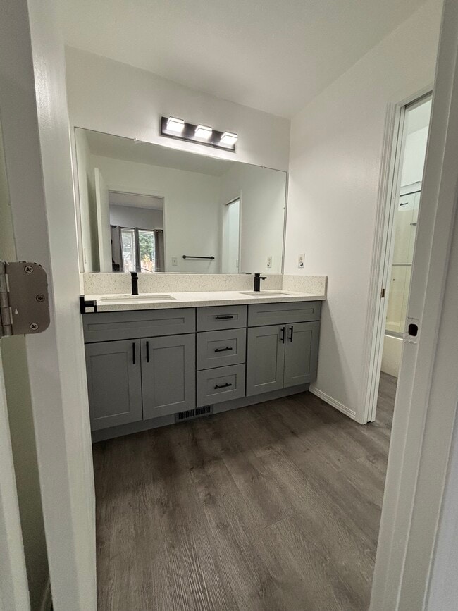 Foto del edificio - 20115 NE Halsey St