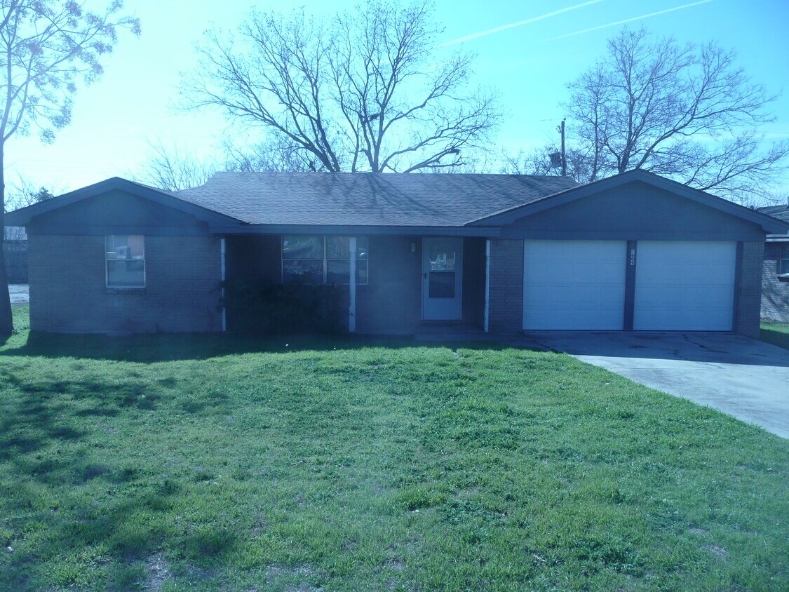 Foto principal - 7609 Carlos St