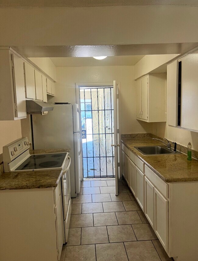 Foto del edificio - 1218 Casita Dr