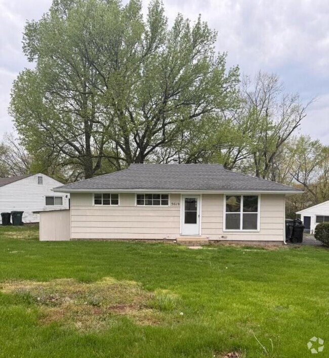Building Photo - 5619 Sanborn Dr