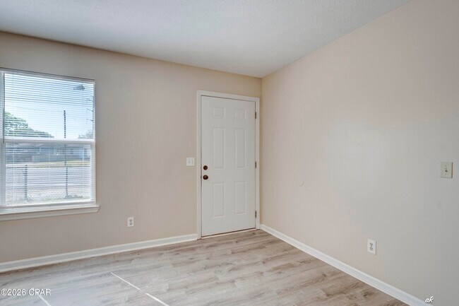 Foto del edificio - 3722 Burnham Way