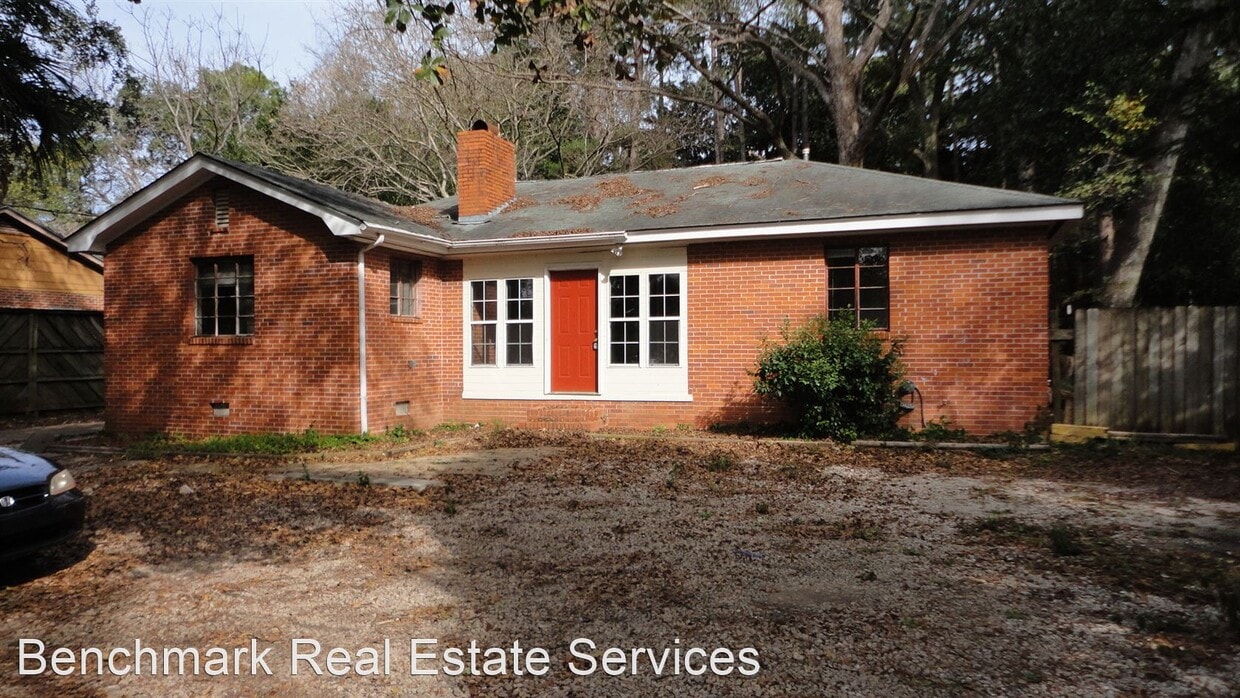 Primary Photo - 3 br, 1 bath House - 2310 W. Tennessee St.