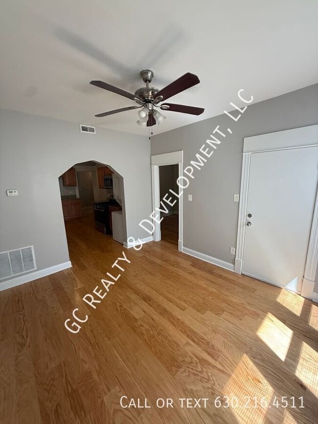 Building Photo - 1702 N Campbell Ave