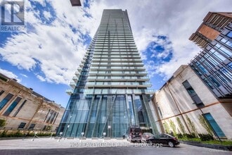Building Photo - 1080 Bay St.