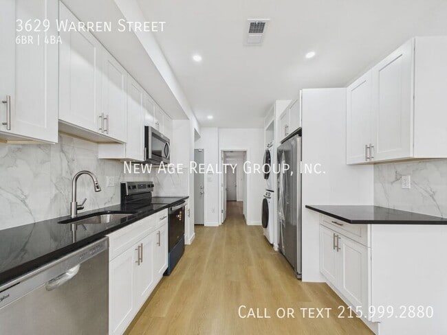 Building Photo - 3629 Warren St