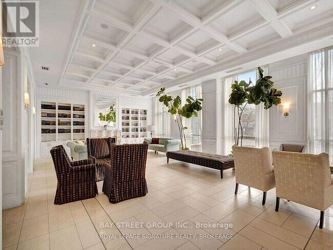 Photo du bâtiment - 25-1725 Greenview Ave