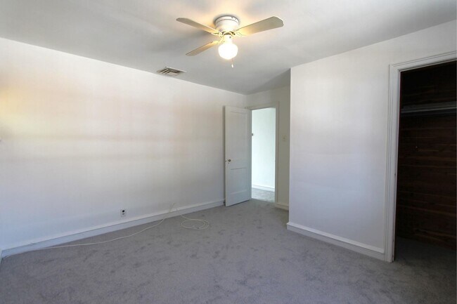 Foto del edificio - 6711 S Pleasant Pl