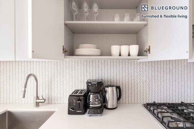 Foto del edificio - 244 W 29th St