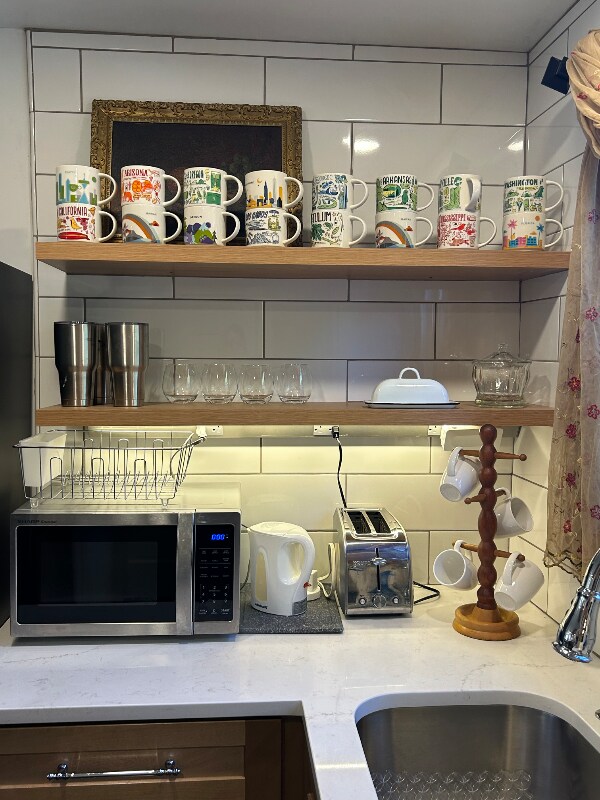 Foto del edificio - 44 N H St