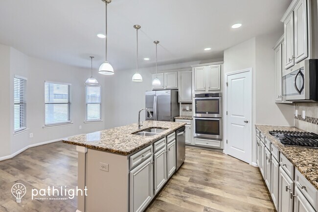 Foto del edificio - 371 Madison Grace Ave, McDonough, GA, 30252