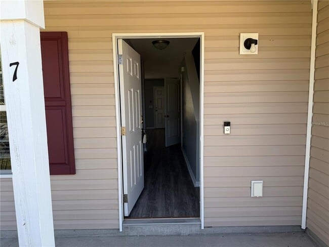 Building Photo - 7 Russkin Ln