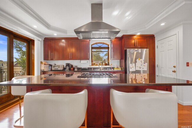 Foto del edificio - 4048-48 194th St