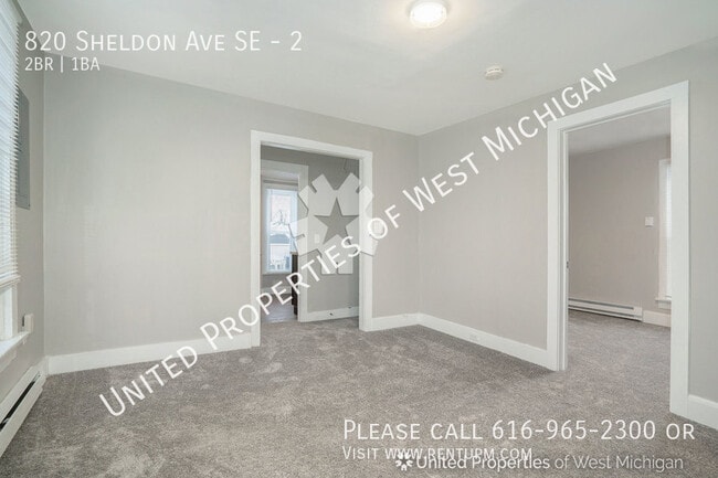Building Photo - 820 Sheldon Ave SE