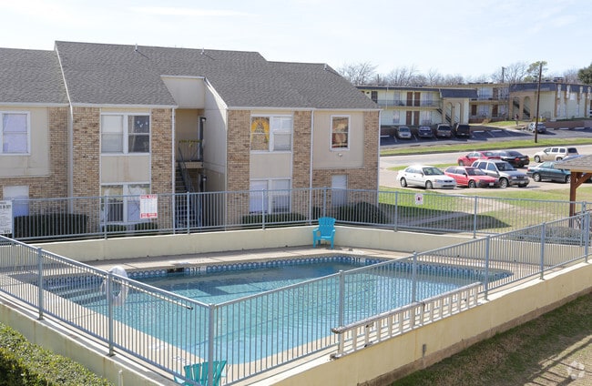 Pool - Willow Wood Apartments