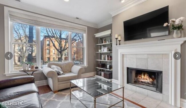 Foto del edificio - 823 W Lill Ave
