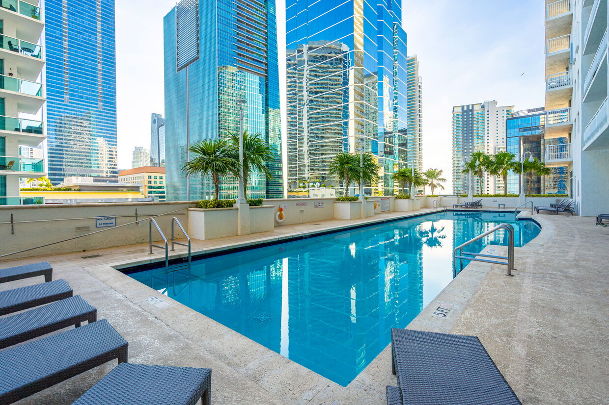 Primary Photo - 1200 Brickell Bay Dr