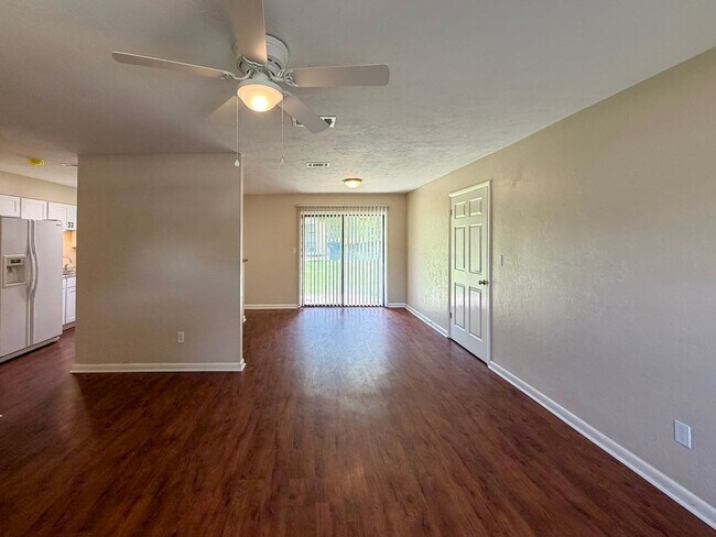 Foto del edificio - Move-in Ready Recently Updated 4BR/2BA House in Alachua! *Approved Application*