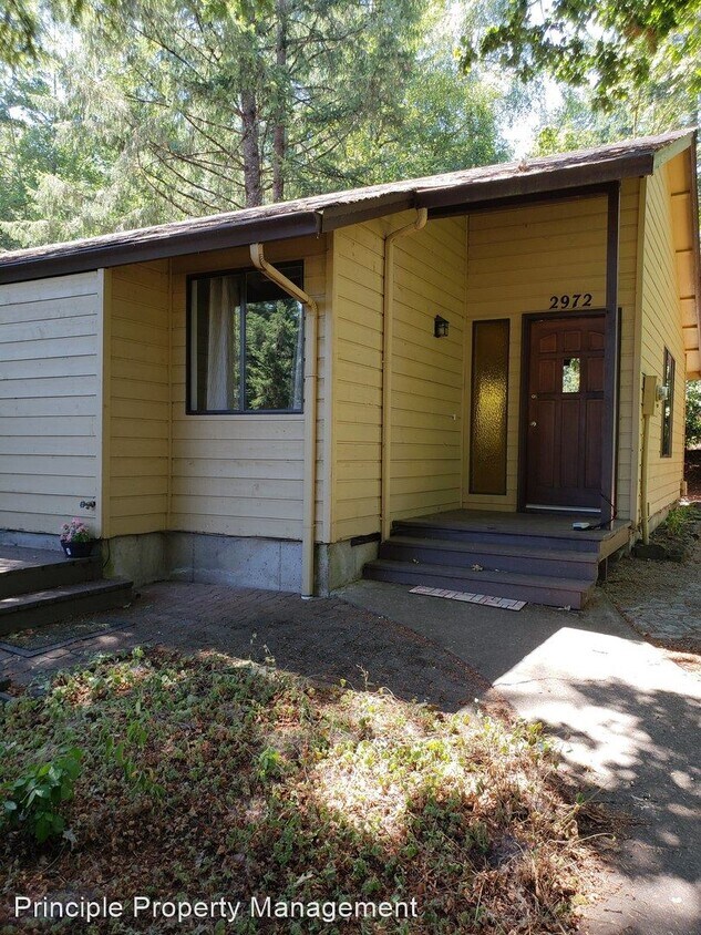 Primary Photo - 3 br, 2 bath House - 2972 Riverview Street