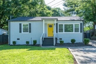 Building Photo - 3079 Cloverhurst Dr