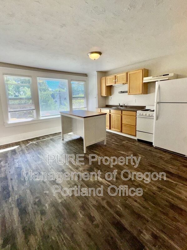 Building Photo - 5257 N Harvard St