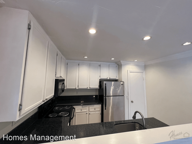 Building Photo - 2 br, 2 bath House - 7702 Caminito Leon #204