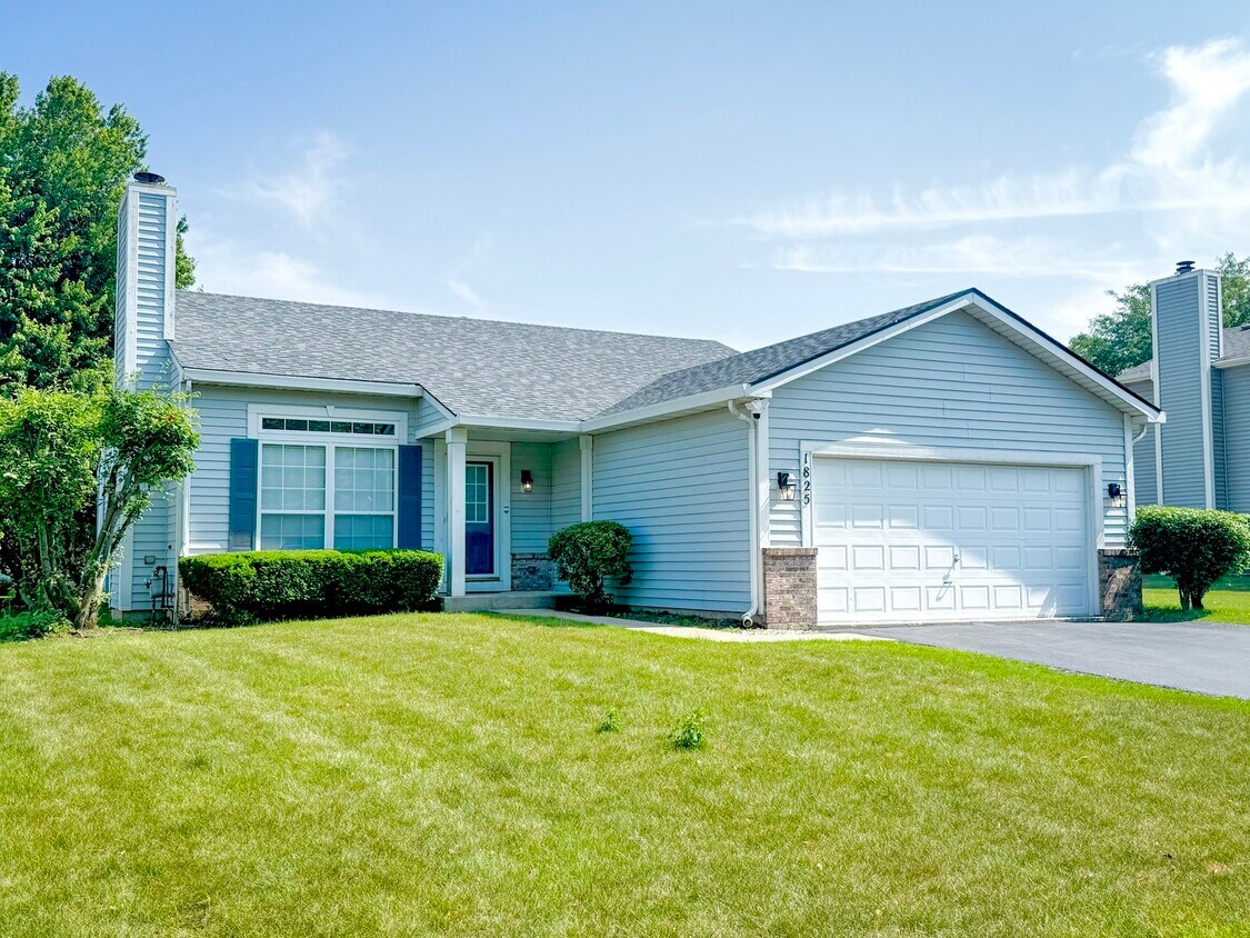 Foto principal - 1825 Red Bud Rd