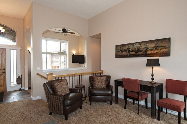 Foto del edificio - 125 Sagewood Dr