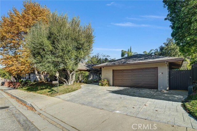 Foto del edificio - 4532 Topanga Canyon Blvd
