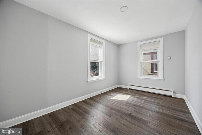 Foto del edificio - 6154 Lebanon Ave