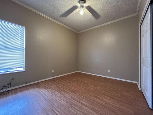 Building Photo - 7405 Avenue X