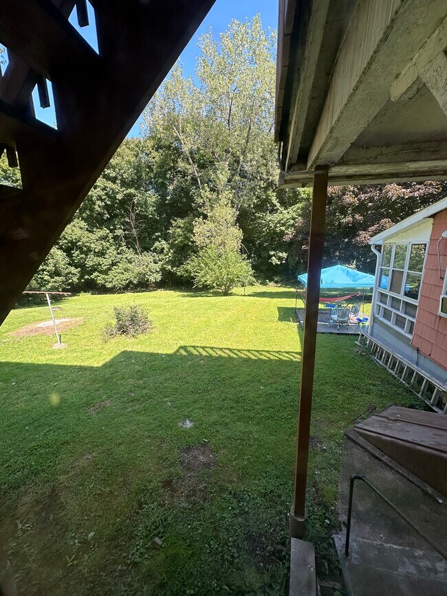 Foto del edificio - 9 Asnuntuck St