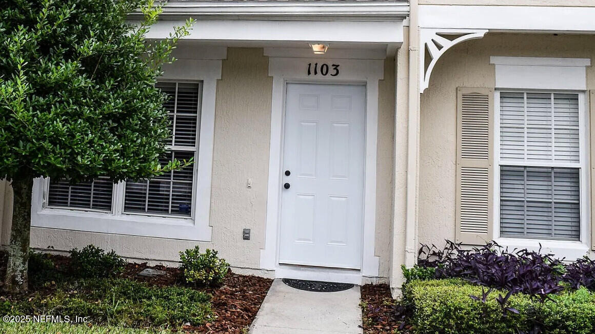 Foto principal - 8230 Dames Point Crossing Blvd
