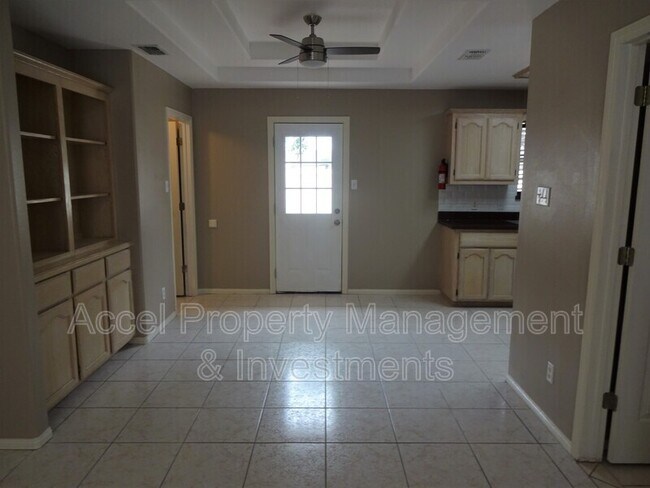 Foto del edificio - 701 Sandpiper Ave