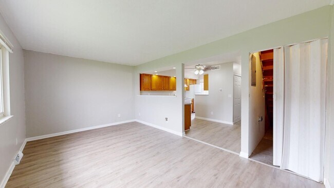 Foto del edificio - 3 Bedroom/1 bathroom renovated townhouse.
