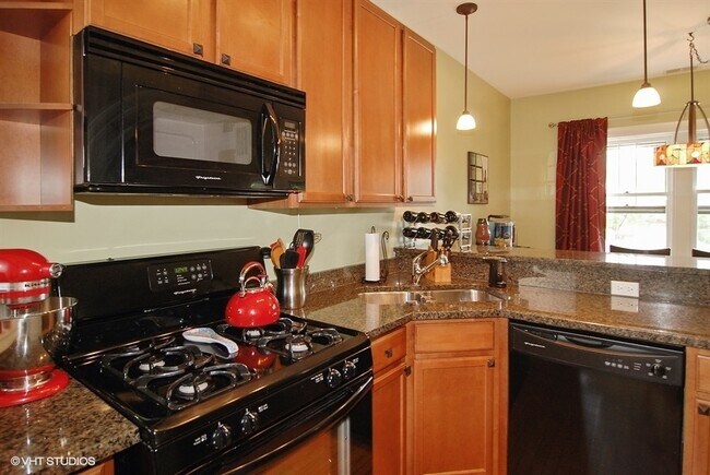Foto del edificio - 227 N Oak Park Ave